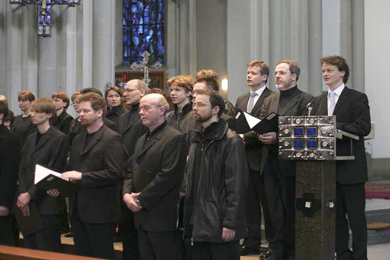 11. April 2006: Kirche St. Josef, Krefeld-Stadtmitte, Passionskonzert, Crescendo Chor Krefeld